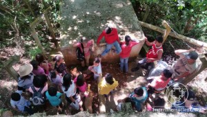 casa-luz-colina-haciendo-florecer-la-paz-04
