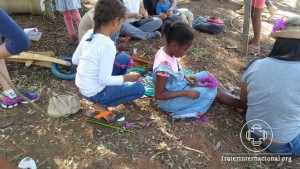 casa-luz-colina-haciendo-florecer-la-paz-06