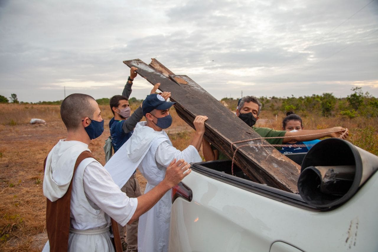 Cycle of collective initiatives in the Flor do Sagrado Tepuí Light-Community